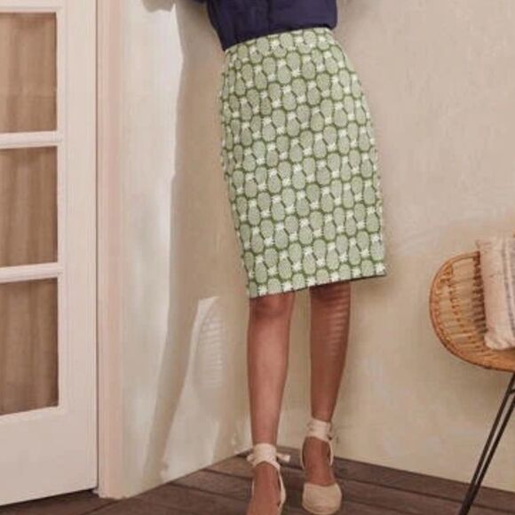 NWT Boden Gabriella‎ Pencil Skirt 4P Green White Pineapple Novelty Print Pockets - Picture 1 of 14